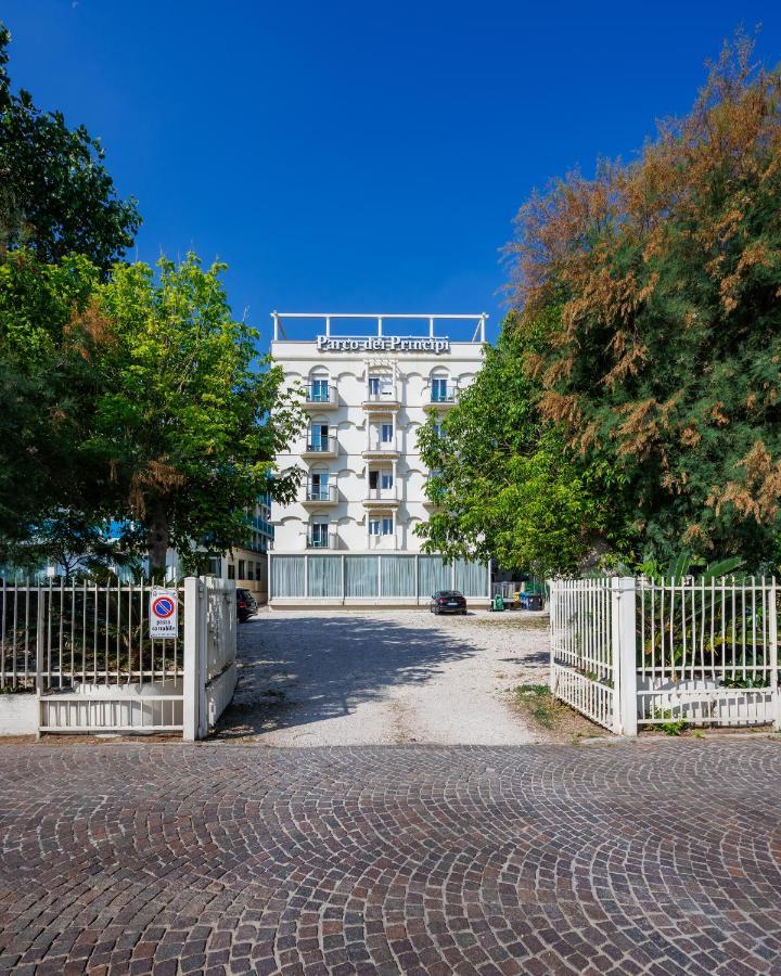 Parco Dei Principi Boutique Hotel Ρίμινι Εξωτερικό φωτογραφία