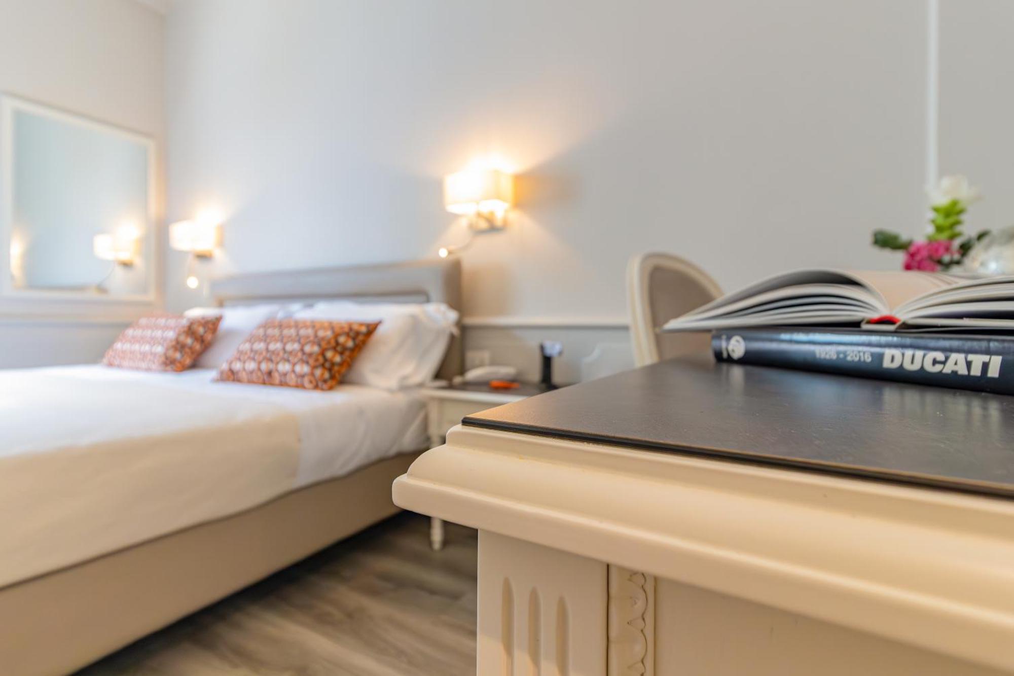 Parco Dei Principi Boutique Hotel Ρίμινι Εξωτερικό φωτογραφία